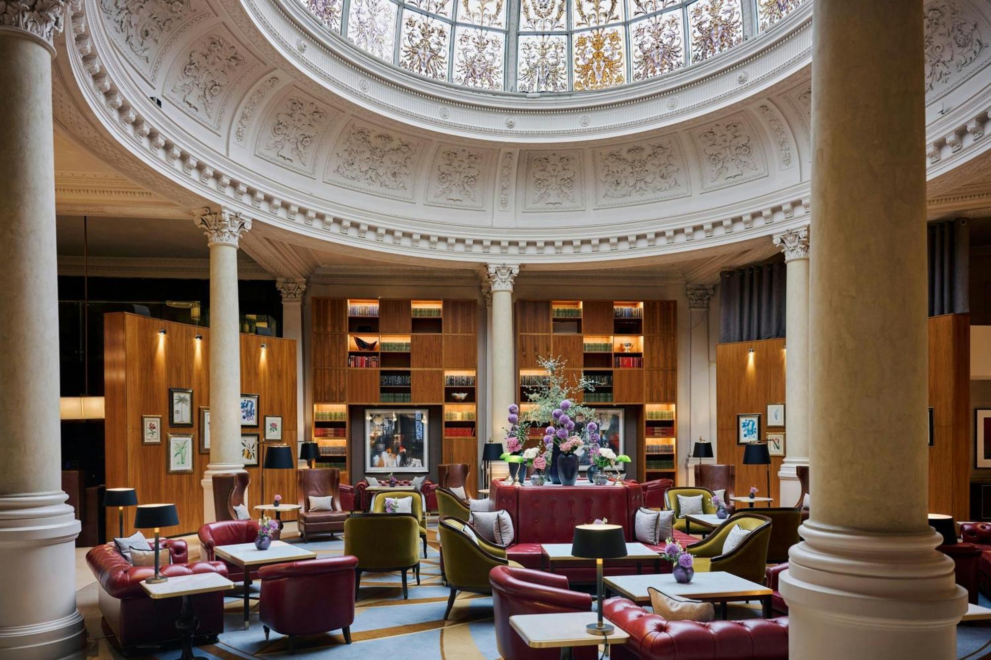 Threadneedles, Autograph Collection 5*